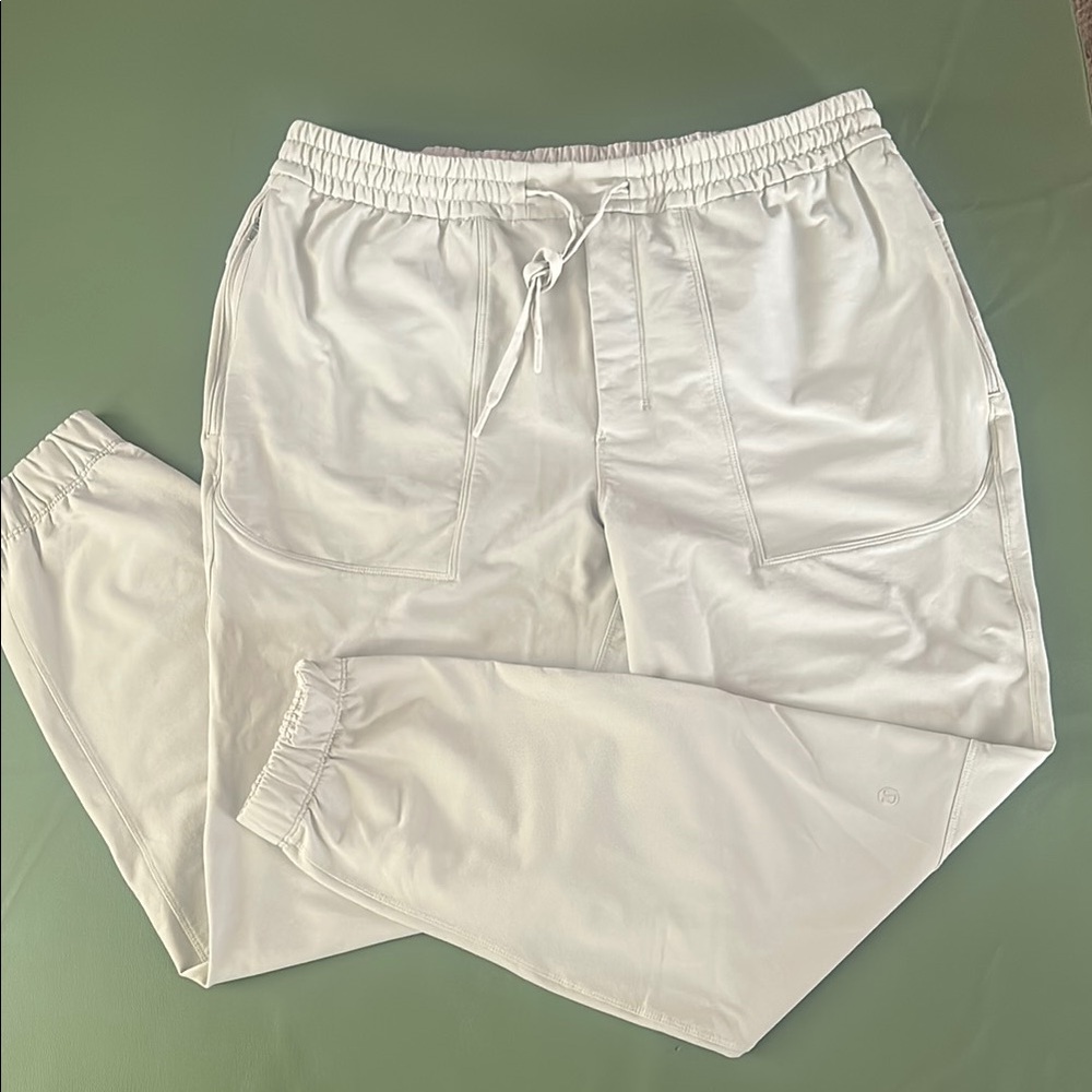 Lululemon Athletica White Sweatpants Relaxed Fit